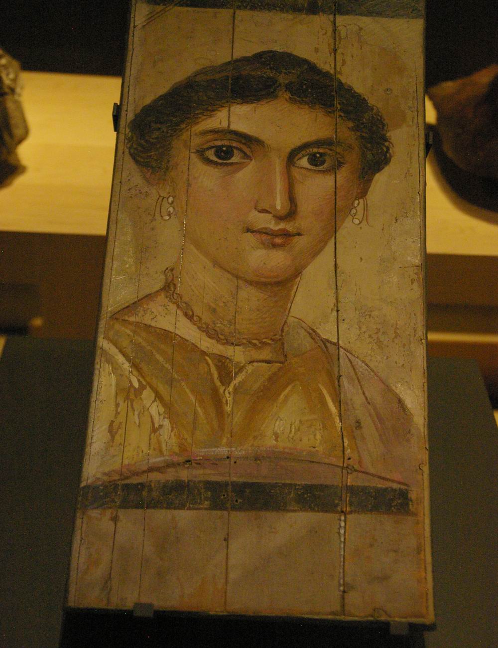 L'apostrophe muette, essai sur les portraits du Fayoum.